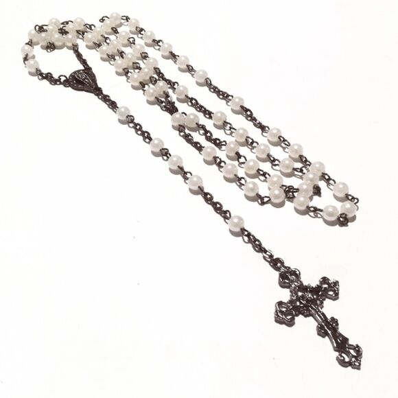 Vintage Faux Pearl Gunmetal Silver Tone Rosary - Picture 1 of 4
